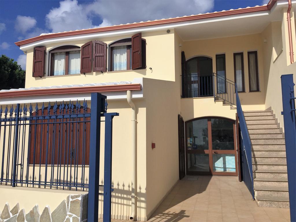 Hotel Villa Del Mare Sinnai Exterior photo